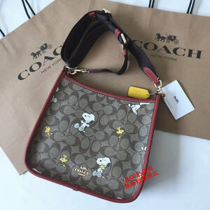 ★COACHバッグ★コーチ CF294 Coach x Peanuts スヌーピーコラボ ショルダーバッグ ボディーバッグ クロスボディー男女兼用 アウトレット品