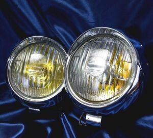 美品2灯組 1963年製 英国 LUCAS ルーカス ヒサシ付き フォグランプ 4FT 4インチ BMC指定品 MINI MK1 MGA モーリス クラシックローバーミニ