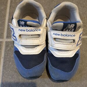 ニューバランス スニーカー