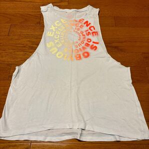 クーポン使用で半額!Reebok タンクトップ