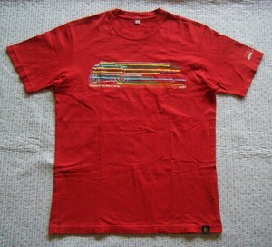 ユニクロ　UNIQLO　aprilia×CEMENT コラボTシャツ・カジュルスポーツ用プリントTシャツ　赤色　サイズ Ｌ　ファーストリテイリング社製品