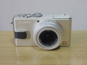 LUMIX DMC-LX1