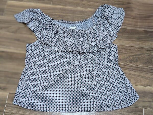 H&M エイチアンドエム ノースリーブ カットソー トップス