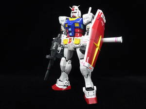 RG 1/144 RX-78-2 ガンダム　完成品　　機動戦士ガンダム