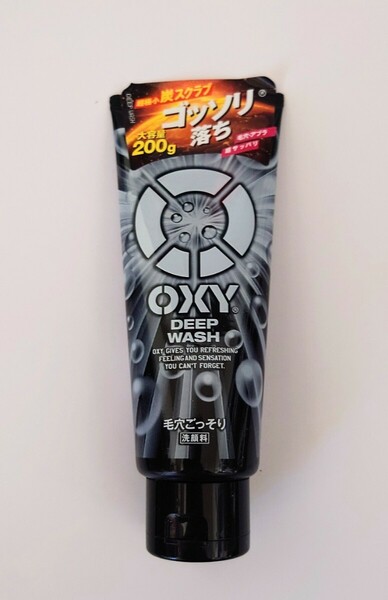 未使用 洗顔せっけん OXY オキシー 炭スクラブ フェイスウォッシュ 洗顔料 毛穴ごっそり 超爽快 大容量200g ロート製薬