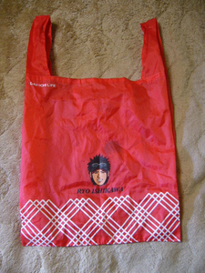 石川遼　エコバック　バッグ　かばん　カバン　ゴルフ　赤　携帯時の寸法は140＊110㎜とコンパクトです　ユーズド品　　