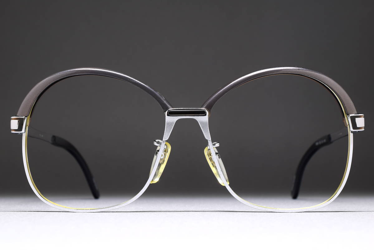 ドイツ製メガネの値段と価格推移は？｜2件の売買データからドイツ製