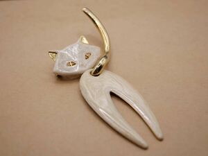 【5290】猫 ネコ ねこ ヴィンテージ ビンテージ ブローチ アクセサリー TIA