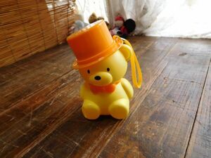 おもちゃ　ぬいぐるみ 水筒　Hakko P1-2176黄色クマ110g 10x10h16cm 使用感少なし