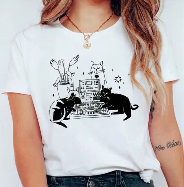 ミュージシャン猫ちゃん♪ 猫柄 半袖Tシャツ ホワイト