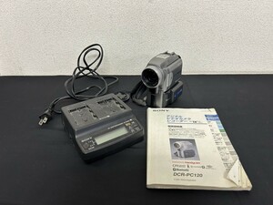 A1　SONY　ソニー　DCR-PC120　デジタルビデオカメラ　通電確認済み　説明書付き　充電器付き　現状品