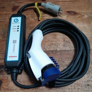 ( control number 23050803) Nissan leaf regular original charge cable 29690 3NK5E AZEO approximately 7.5m 200V 2016 year made beautiful goods selling out 