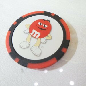 ゴルフマーカー m&m エム アンド エム レッド色 マグネットタイプ １枚