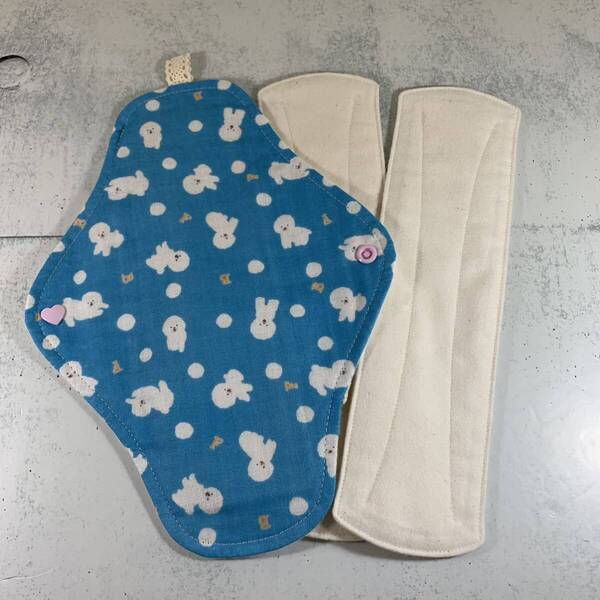 ◎パッド2枚付◎ハンドメイド◎Lサイズ◎布ナプキンホルダー 27cm◎プードル犬 ブルー系Wガーゼ