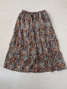 (J05463)ハーモニカ/HARMONICA レディース　ウエストゴム　フラワー柄　ブラウンカラー　スカート　フリーサイズ