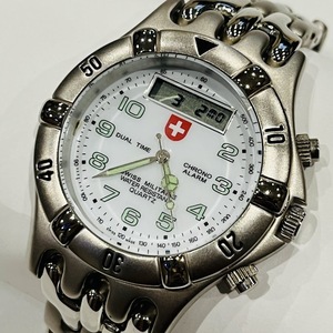 ★SWISS MILITAIRE★　スイスミリタリー　SS　QZ　メンズ腕時計　ケース付き　電池交換済　