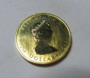 K24　24金 メイプルリーフ金貨 1/2オンス 1/2oz カナダ 1988年 コイン　純金999.9　15.6g エリザベス2世 20ドル 中古　美品