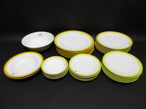 オールド大倉 『OKURAマーク』戦前マーク　[黄色縁食器セット] ７種類・合計31枚。イニシャル入り・ 一番大きな皿の直径約 24.9cm　