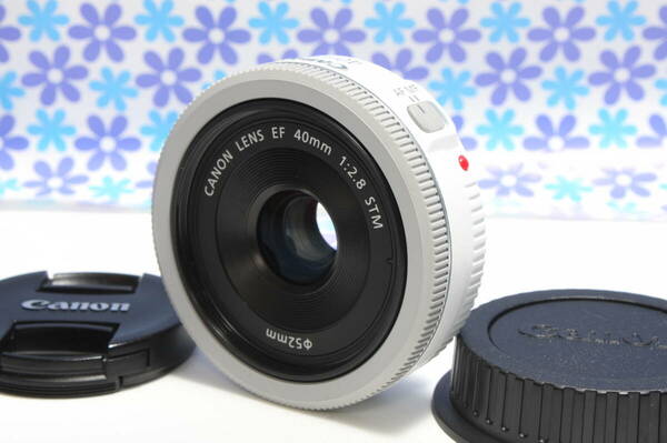 極上美品★キャノン Canon EF 40mm E2.8 STM ホワイト★単焦点レンズ★送料無料★
