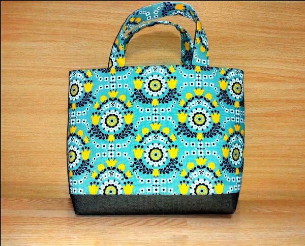 ☆トートバッグ*ハンドメイド*お弁当バッグ