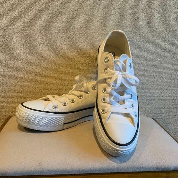 CONVERSE スニーカー 白