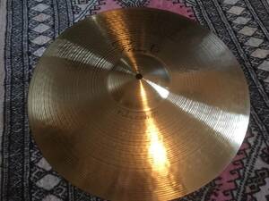 Paiste Signature Full Crash 17インチ　クラッシュシンバル