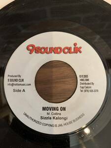 Sizzla Kalongi Moving On INI KAMOZE WORLD A MUSIC 7INCH REGGAE DAMIAN Jr. GONG MARLEY ネタ