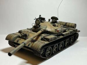 TAMIYA タミヤ 1/35 ミリタリーミニチュアシリーズ ソビエト連邦赤軍第2世代主力戦車 T-62A 砂漠戦迷彩塗装・砂塵加工 組立塗装済み完成品