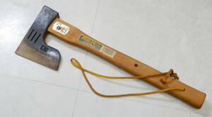 ^(R605-B259) земля корова рука топор . плотничный инструмент работник дрова десятая часть режущий инструмент рука инструмент кемпинг уличный старый инструмент старый металлический 