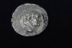 ガンダーラ　ローマ　コイン　デナリウス銀貨　皇帝ベスパシアヌス
