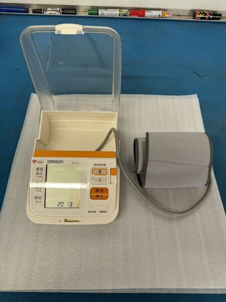 オムロン　OMRON 血圧計　自動電子　健康器具HEM-7071上腕式血圧計 