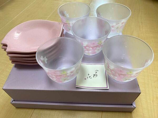 宇野千代　冷茶器　ソーサー　菓子皿　桜柄　5客セット 冷茶セット ガラス 食器 花柄 冷茶グラス