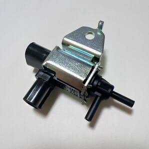 真空ソレノイドバルブ フォード マツダ エスケープ フォーカス ハイブリッド