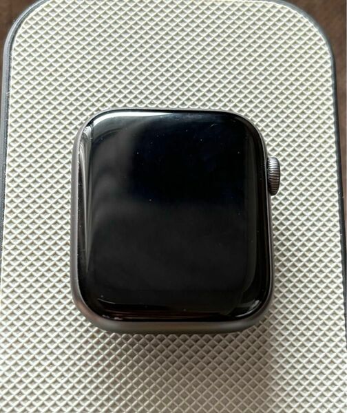 Apple Watch Nike Series 4 44mmスペースグレイ, GPSモデル