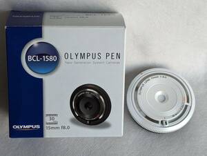 【開封済み未使用品】 OLYMPUS オリンパス 15mm F/8 BCL-1580 単焦点レンズ ホワイト 元箱・リアキャップ付き