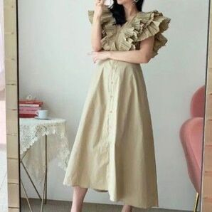 ボリュームフリルワンピース