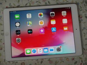 ☆彡 超美品　Apple　iPad Air　A1474　32GB　シルバー　《Wi-Fiモデル》