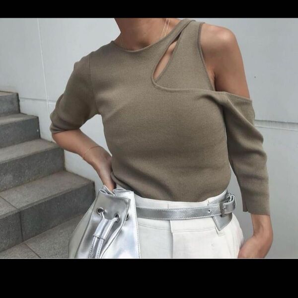 新品Ameri VINTAGE SLIP NECK KNIT アメリヴィンテージ