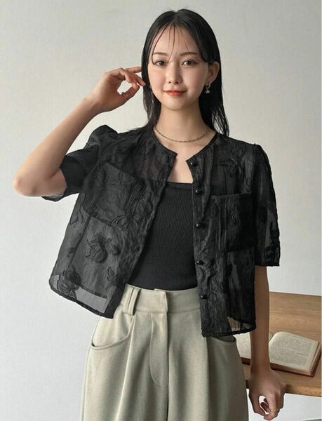 新品未使用 SHEIN FRIFUL 刺繍シアージャケット トップス シャツ ブラック 黒