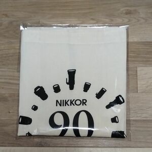 Nikon NIKKOR 90周年記念トートバッグ