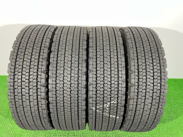 ブリヂストン V-STEEL STUDLESS W900 245/80R17.5 133/131J ブリヂストン V-STEEL STUDLESS W900 245/80R17.5 133/131J