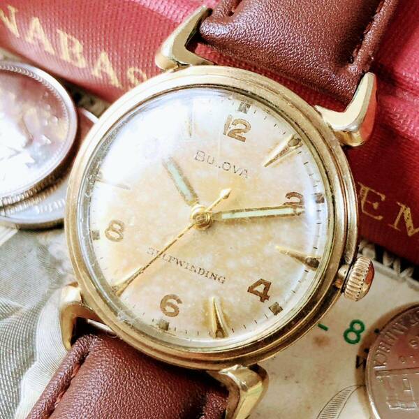 #3103【シックでお洒落】メンズ 腕時計 ブローバ BULOVA 手巻き 動作品 アンティーク ヴィンテージ 機械式 17石 新品ベルト 3針 1956年 
