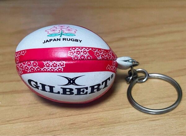 ラグビー ワールドカップ 日本 キーホルダー　レア　　　ギルバート キーリング ボール