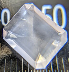 美しい天然クリスタル 天然水晶 2.39ct パワーストーン 宝石 ジュエリー ルース 霊石 健康 薔薇石英 美意識 非加熱未処理 ローズクオーツ