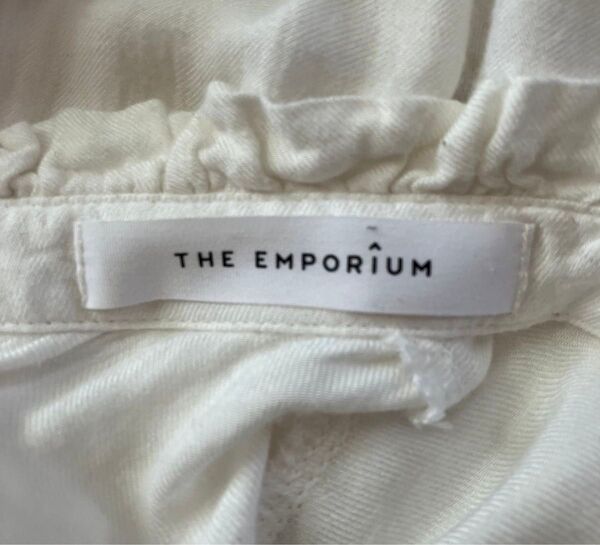 お値下げ ワールド THE EMPRORIUM ブラウス ツーウェイブラウス カットソー フリルブラウス シャーリング 難あり