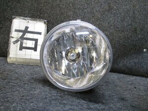 【検査済】 H25年 アクア DAA-NHP10 右フォグランプ 81210-12230 ハロゲン KOITO バンパー取付タイプ [ZNo:03002940]