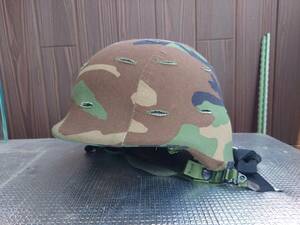 米軍実物放出品 中古 PASGTヘルメット(フリッツヘルメット) Lサイズ ウッドランドカバー付き