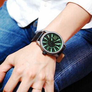 【新品・未使用】【メーカー公式価格18,400 円】ディーゼル クオーツ メンズ 腕時計 DZ1765 ブラック×グリーン