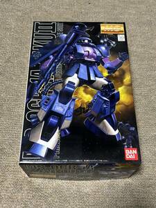 ★　ガンプラ　バンダイ　MG　1/100　MS-06R-1A　ザクII　黒い三連星　中古品　素組み　★