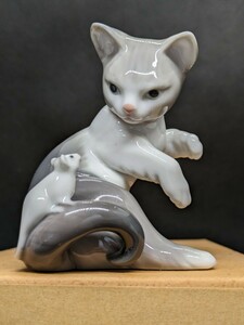 リヤドロ「猫とネズミ」フィギリン　陶器人形　アンティーク　置物　